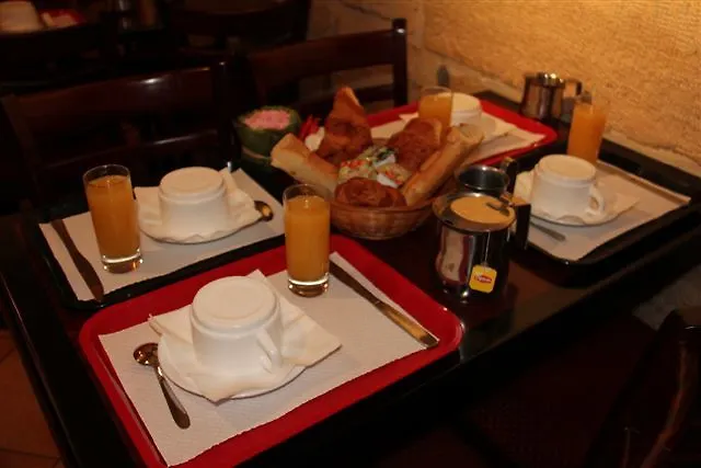 Little Hotel Paris