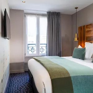 Maxim Folies Hotell